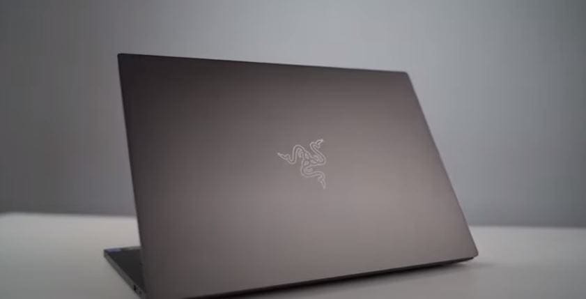 The Best 13″ Gaming Laptop: Razer Blade Stealth 13 Review!